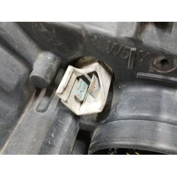 Recambio de faro izquierdo para nissan almera ii (n16) 2.2 di referencia OEM IAM   