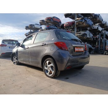 toyota yaris (_p13_) del año 2016