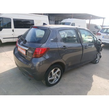 toyota yaris (_p13_) del año 2016