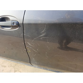 Recambio de puerta trasera izquierda para toyota yaris (_p13_) 1.5 hybrid (nhp130_) referencia OEM IAM   
