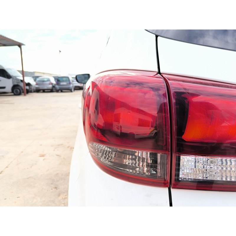 Recambio de piloto trasero izquierdo para kia carens iv 1.6 gdi referencia OEM IAM   