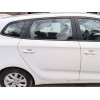 Recambio de puerta trasera derecha para kia carens iv 1.6 gdi referencia OEM IAM 77004A4000  