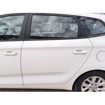 Recambio de puerta trasera izquierda para kia carens iv 1.6 gdi referencia OEM IAM 77003A4000  