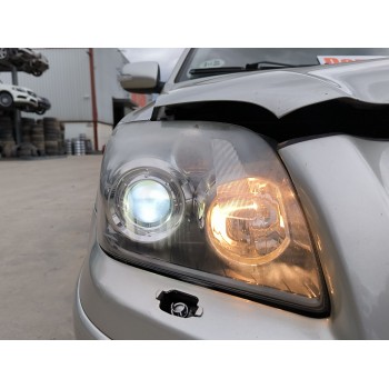 Recambio de faro derecho para toyota avensis (_t25_) 2.2 d-4d (adt251_) referencia OEM IAM   