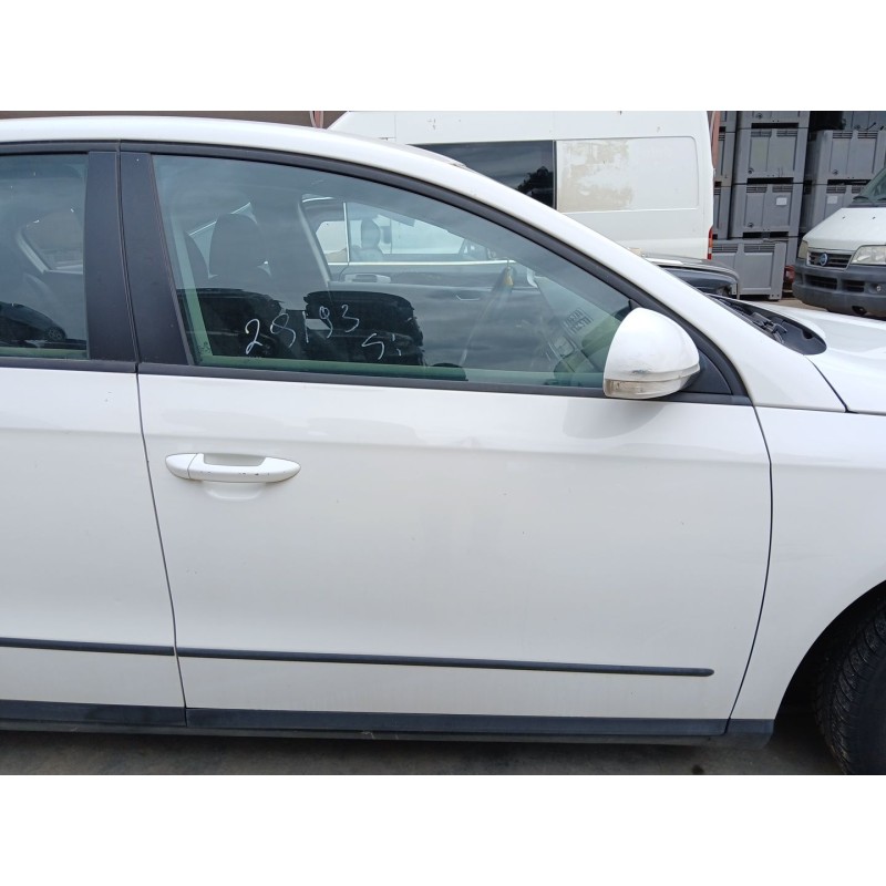 Recambio de puerta delantera derecha para volkswagen passat b6 (3c2) 2.0 tdi referencia OEM IAM   