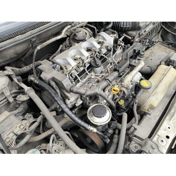 Recambio de motor completo para toyota avensis (_t25_) 2.2 d-4d (adt251_) referencia OEM IAM 2AD  