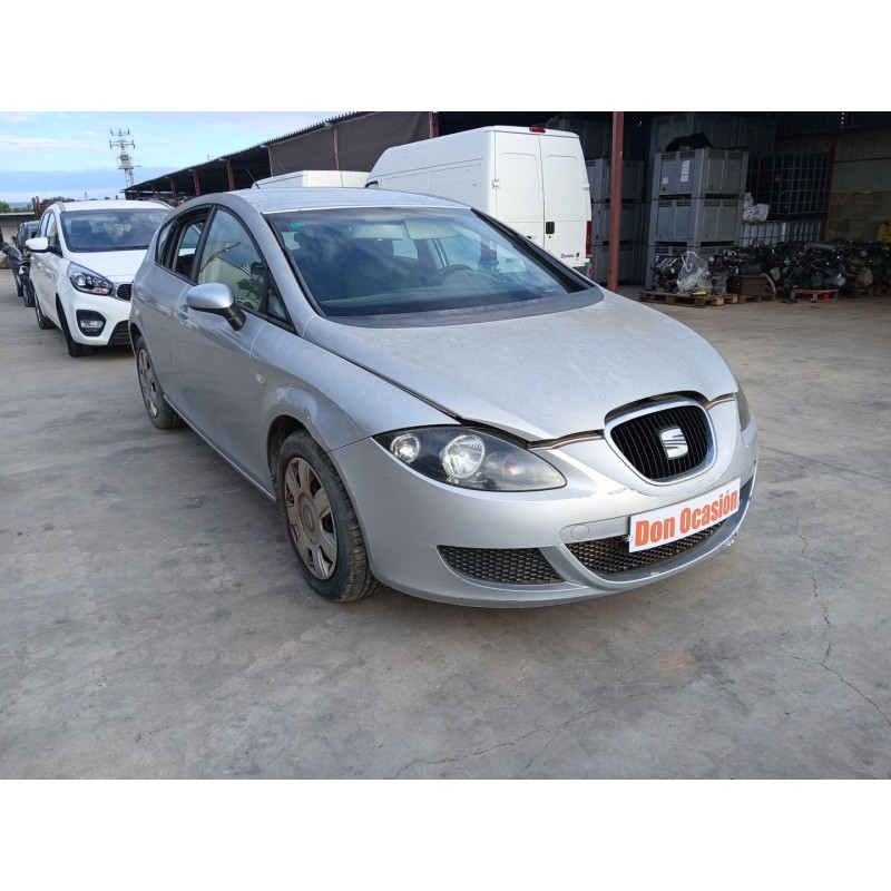SEAT LEON (1P1)