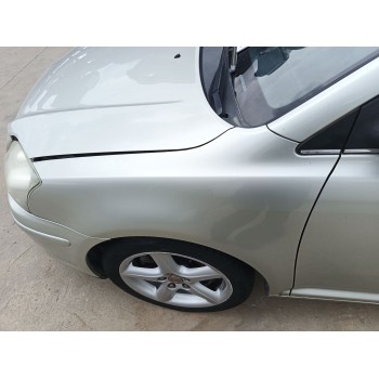 Recambio de aleta delantera izquierda para toyota avensis (_t25_) 2.2 d-4d (adt251_) referencia OEM IAM 5381205040  