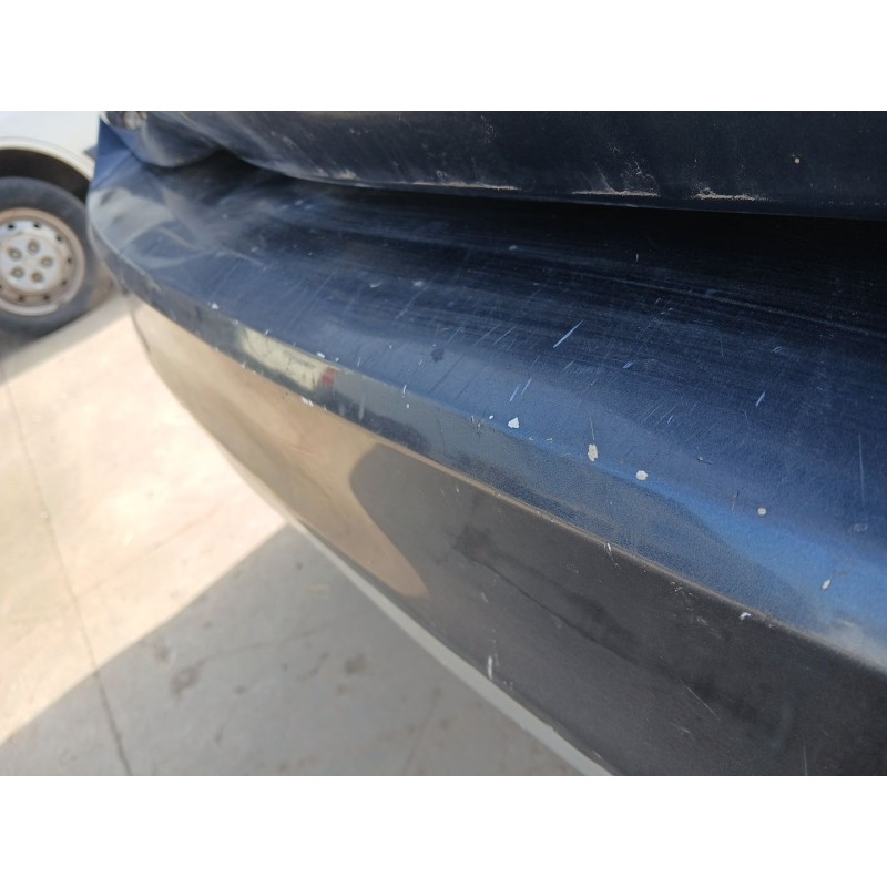 PARAGOLPES TRASERO
