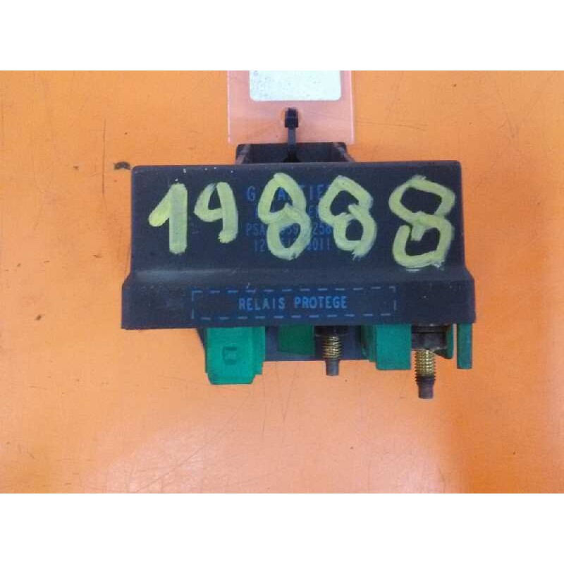 Recambio de caja precalentamiento para peugeot expert kombi confort acristaldo (5 asientos) referencia OEM IAM 9639912580  51299