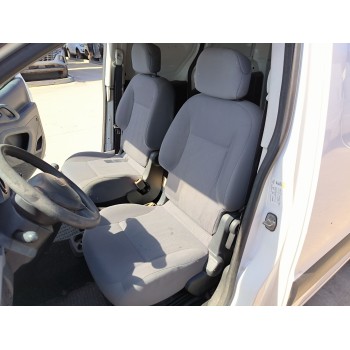ASIENTO DELANTERO IZQUIERDO 
