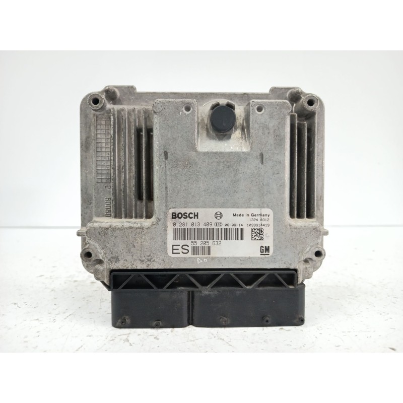 Recambio de centralita motor uce para opel vectra c gts (z02) 1.9 cdti (f68) referencia OEM IAM 55205632 0281013409 