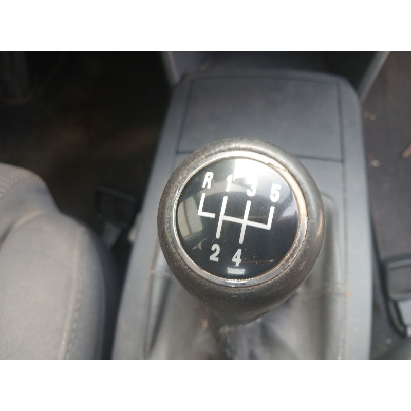 VOLKSWAGEN POLO IV (9N_, 9A_) 2004