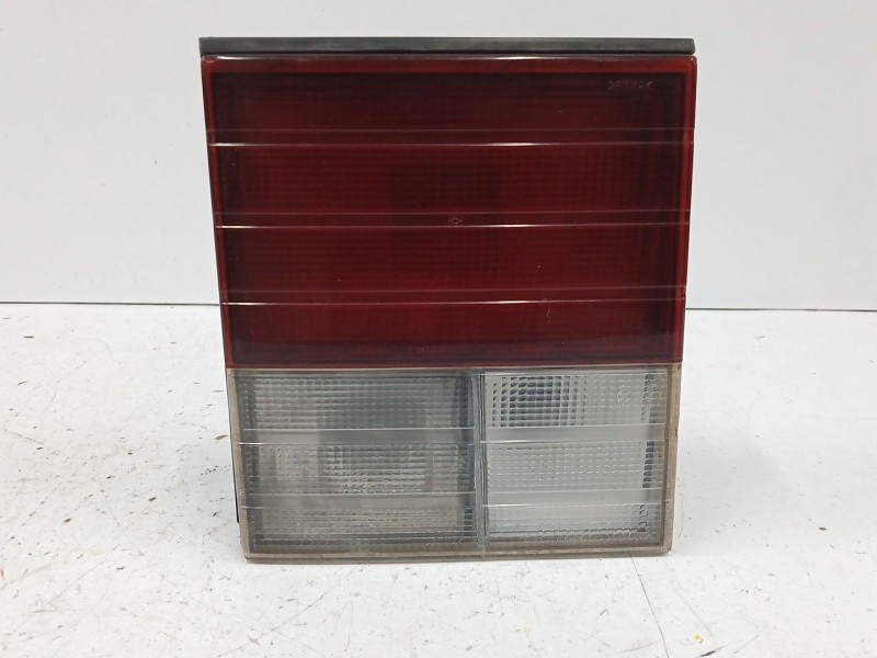 Recambio de piloto trasero izquierdo interior para ssangyong musso (fj) 2.9 td referencia OEM IAM 8360105501  