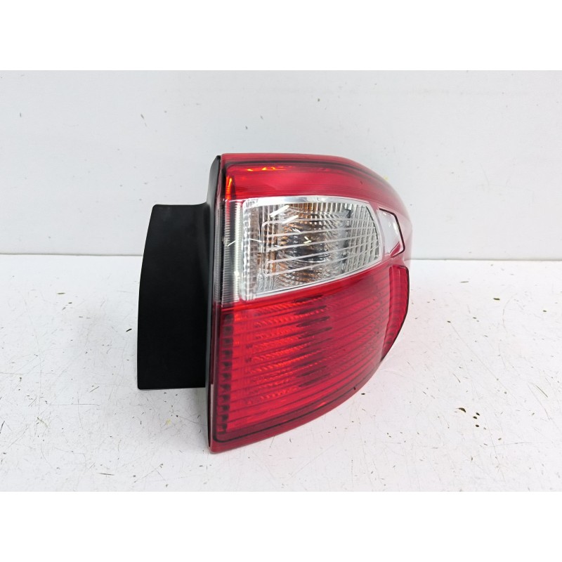 Recambio de piloto trasero derecho para ford c-max ii (dxa/cb7, dxa/ceu) 1.6 tdci referencia OEM IAM AM5113404BF  