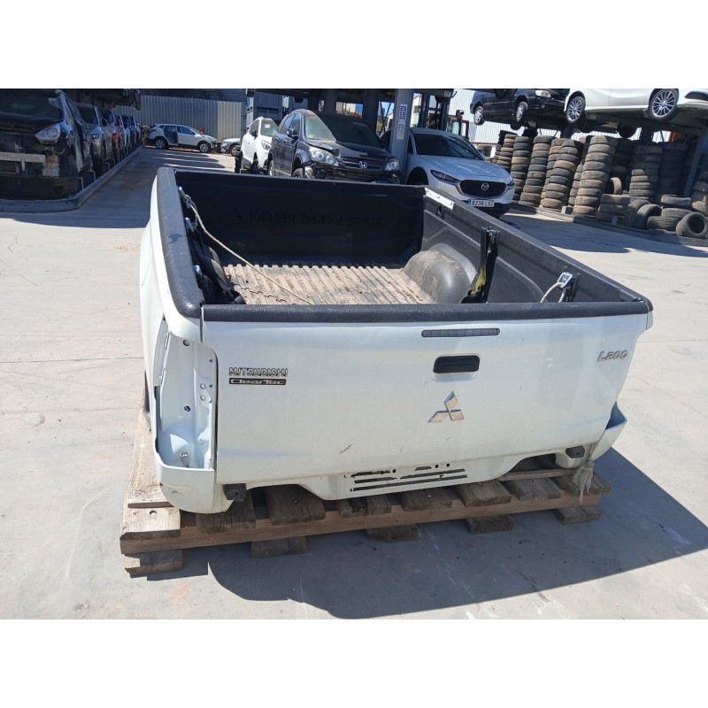 Recambio de caja trasera para mitsubishi l200 / triton (kj_, kk_, kl_) 2.2 di-d 4wd referencia OEM IAM   