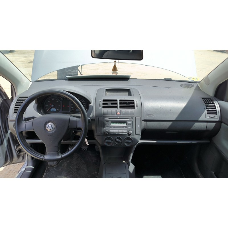 Recambio de salpicadero para volkswagen polo iv (9n_, 9a_) 1.4 tdi referencia OEM IAM 6Q1857001JS 6Q0880201AB 6Q0880204G