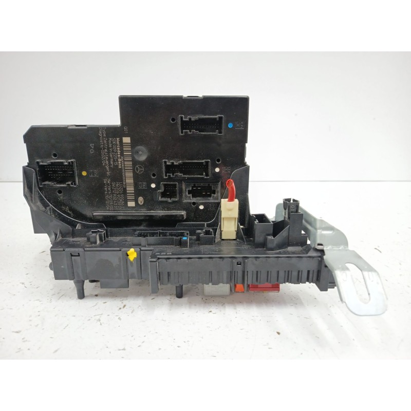 Recambio de caja reles / fusibles para mercedes-benz clase c coupé (c204) c 250 cdi (204.303) referencia OEM IAM 2049008601 2049