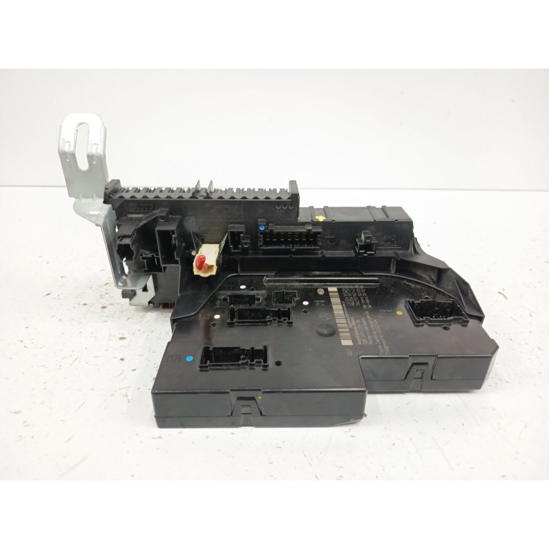 CAJA RELES / FUSIBLES 2049013901 2129024301