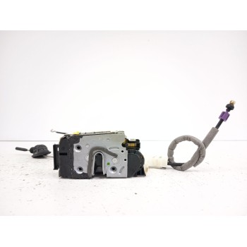 CERRADURA PUERTA DELANTERA DERECHA A2047203035 
