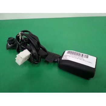 Recambio de enganche cinturon izquierdo para mazda 6 lim. (gh) 2.2 de 129cv active (4 ptas.) referencia OEM IAM 100524AC DELANTE