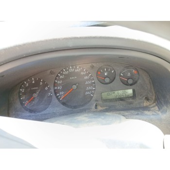 nissan almera ii (n16) del año 2002