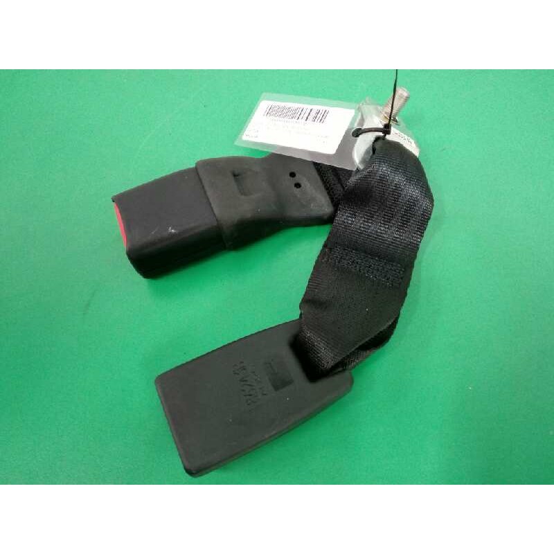 Recambio de enganche cinturon derecho para mazda 6 lim. (gh) 2.2 de 129cv active (4 ptas.) referencia OEM IAM T86243B TRASERO 