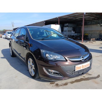 opel astra j (p10) del año 2013