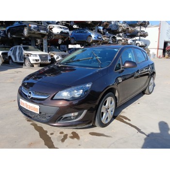 opel astra j (p10) del año 2013