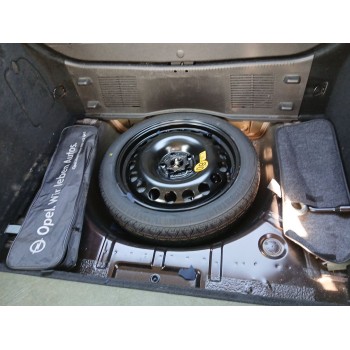 opel astra j (p10) del año 2013