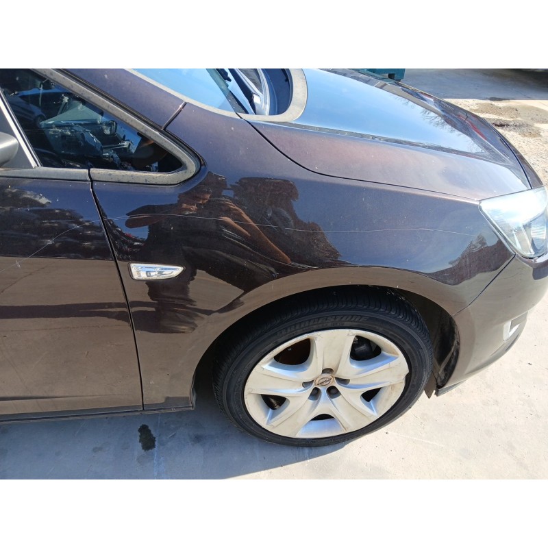 Recambio de aleta delantera derecha para opel astra j (p10) 1.6 (68) referencia OEM IAM   