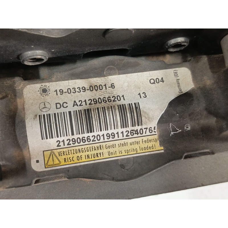 BISAGRA CAPO IZQUIERDA A2129066201