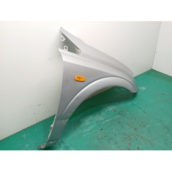 Recambio de aleta delantera izquierda para ssangyong kyron 2.0 xdi referencia OEM IAM 5181109100 5181108C00 