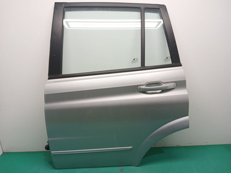 Recambio de puerta trasera izquierda para ssangyong kyron 2.0 xdi referencia OEM IAM 6301109A10 6300308103 1428424
