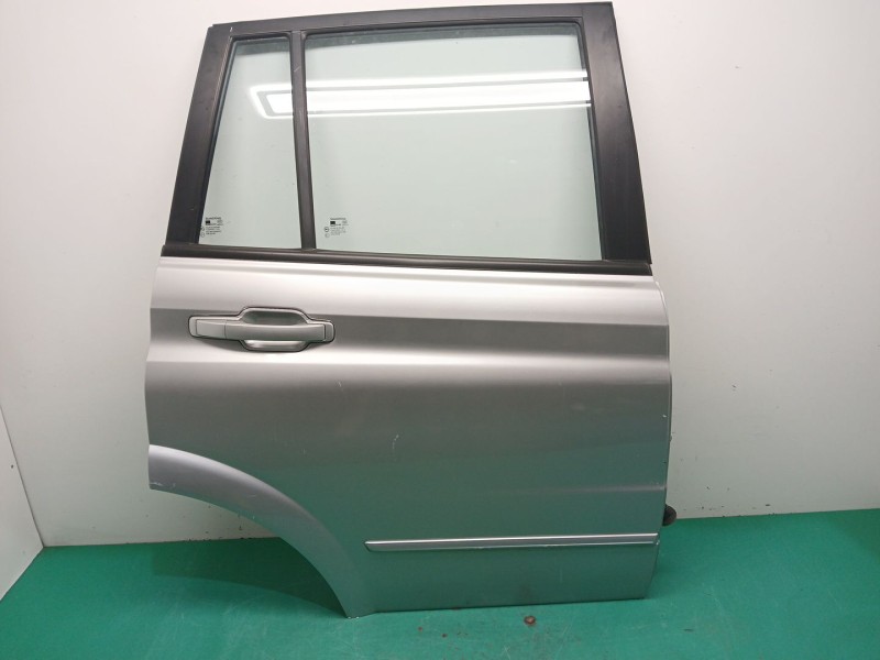 Recambio de puerta trasera derecha para ssangyong kyron 2.0 xdi referencia OEM IAM 6300408103  
