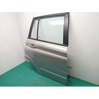 Recambio de puerta trasera derecha para ssangyong kyron 2.0 xdi referencia OEM IAM 6300408103  