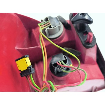 Recambio de piloto trasero derecho para peugeot 607 (9d, 9u) 2.2 hdi referencia OEM IAM 25430202  