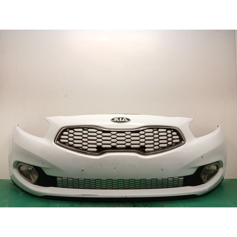 Recambio de paragolpes delantero para kia cee´d (jd) 1.6 crdi 128 referencia OEM IAM 86511A2000 86511A2300BIJ 