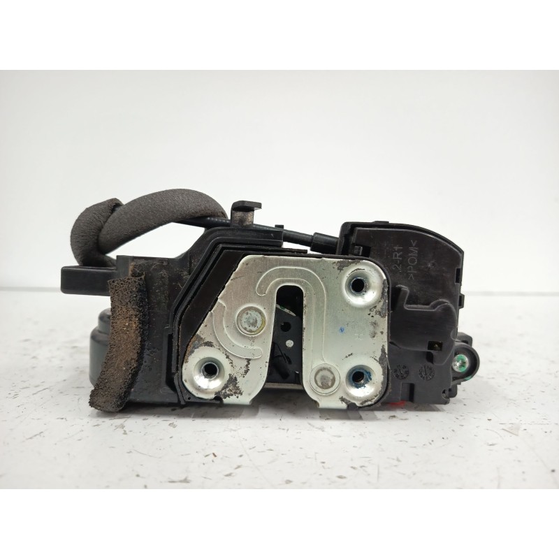 Recambio de cerradura puerta trasera derecha para kia sportage iii (sl) 1.6 gdi referencia OEM IAM 814203U000  