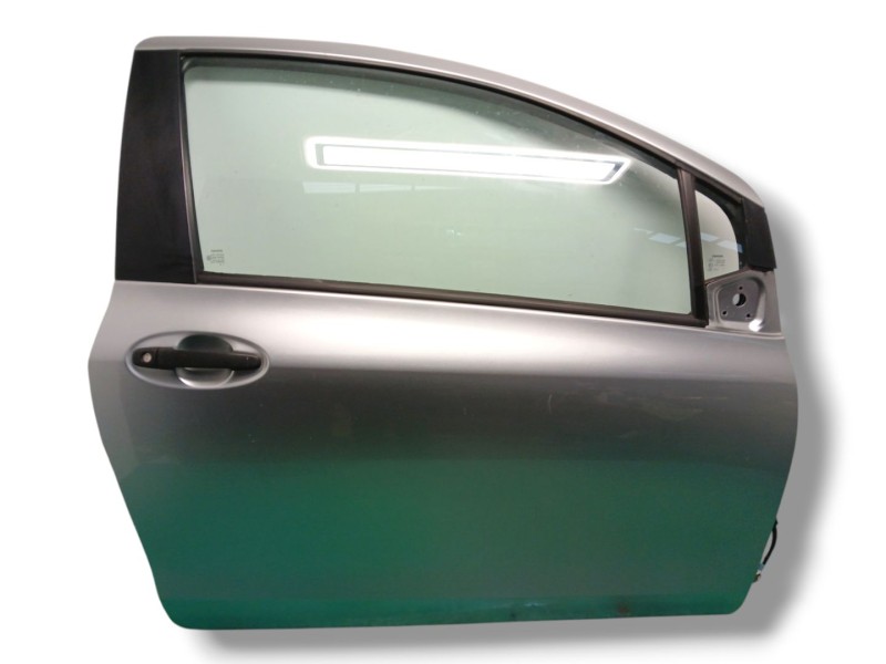 Recambio de puerta delantera derecha para toyota yaris (_p9_) 1.4 d-4d (nlp90_) referencia OEM IAM 670010D180  
