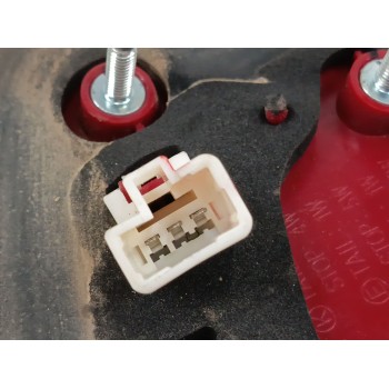 Recambio de piloto trasero derecho interior para kia sportage iii (sl) 1.6 gdi referencia OEM IAM 924063W610  