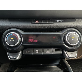 Recambio de mando climatizador para kia stonic (yb) 1.0 t-gdi referencia OEM IAM 97250H8220 97250H8220SA1 