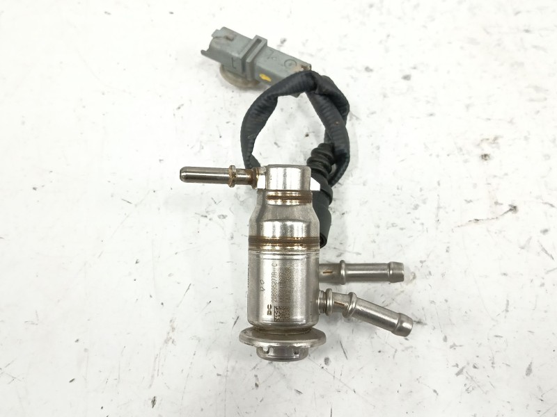 Recambio de inyector para renault express furgoneta/monovolumen 1.5 blue dci 95 (f6ab) referencia OEM IAM 208995377R ADBLUE 