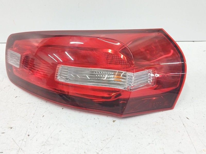 Recambio de piloto trasero derecho para citroën c4 picasso 1.6 blue-hdi fap referencia OEM IAM   