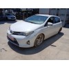 toyota auris (_e18_) del año 2013