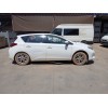toyota auris (_e18_) del año 2013