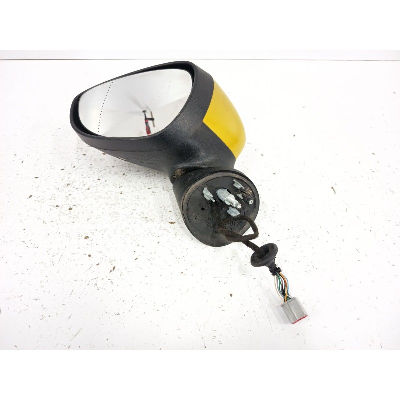 RETROVISOR IZQUIERDO