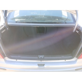 opel astra g sedán (t98) del año 2000