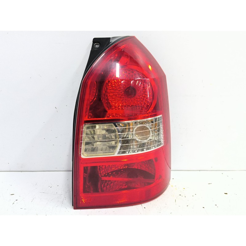 Recambio de piloto trasero derecho para hyundai tucson (jm) 2.0 crdi a las 4 ruedas referencia OEM IAM 924022E0  