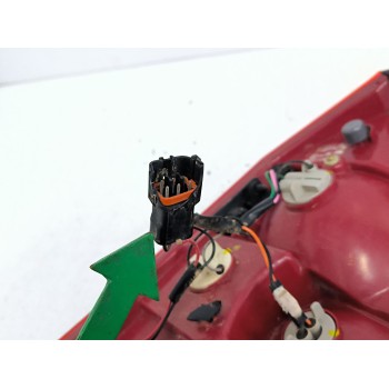 Recambio de piloto trasero derecho para hyundai tucson (jm) 2.0 crdi a las 4 ruedas referencia OEM IAM 924022E0  